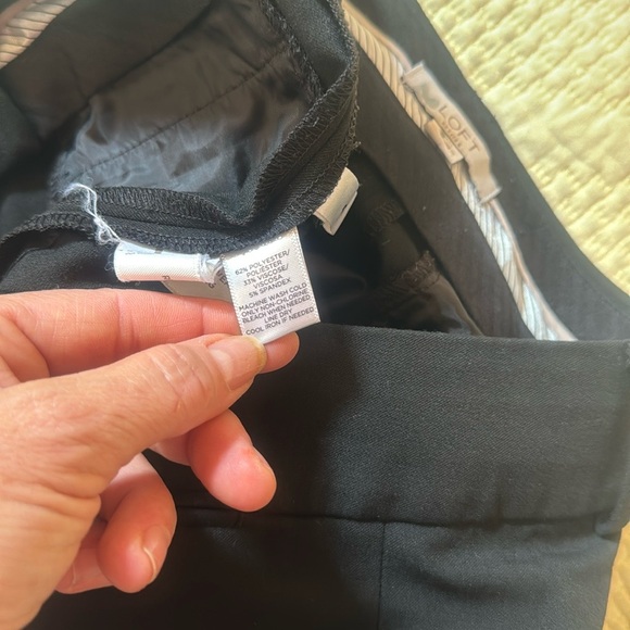 LOFT Petites by Ann Taylor Black Marisa Pant 
Size 4P G30 - Picture 9 of 9